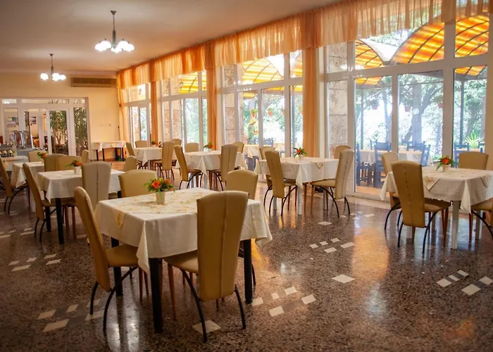 Adis 3* غولدن ساندز