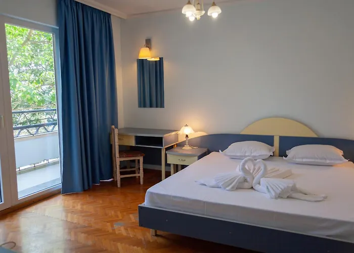 Adis فندق غولدن ساندز