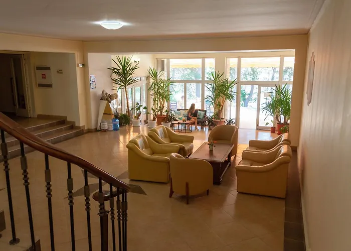 Hotel Adis 3*